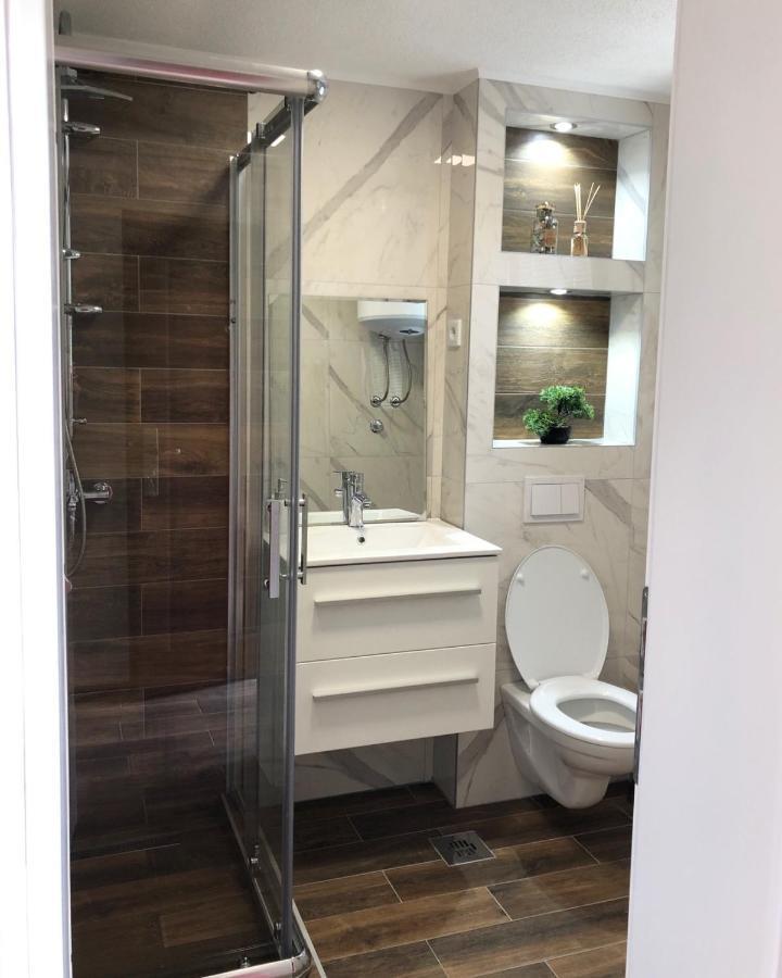 Apartmani Sarovic Tjentiste Buitenkant foto